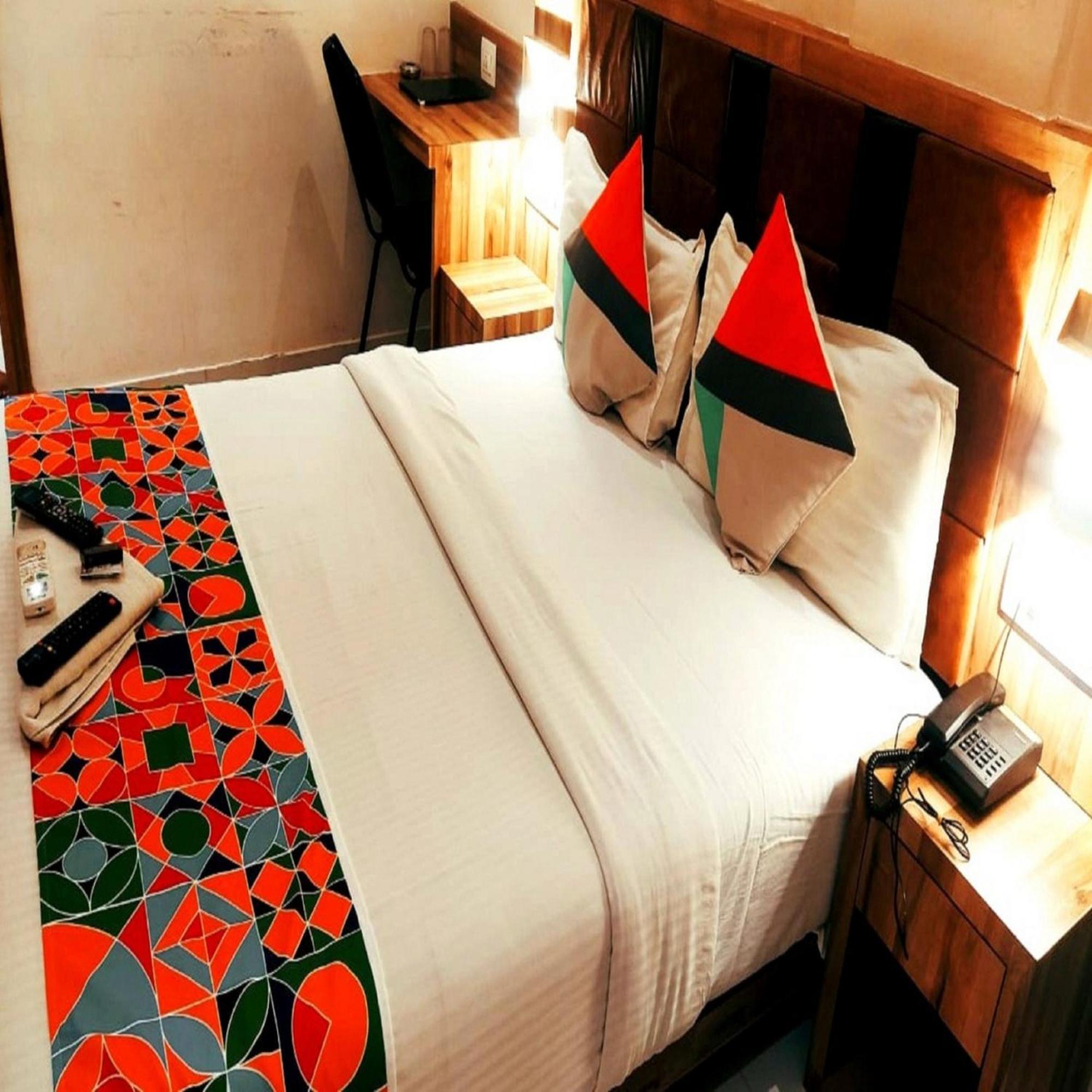 Gateway Inn Bombay Esterno foto